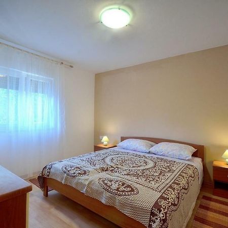 Apartment Nada With Private Pool Buzet Exterior foto